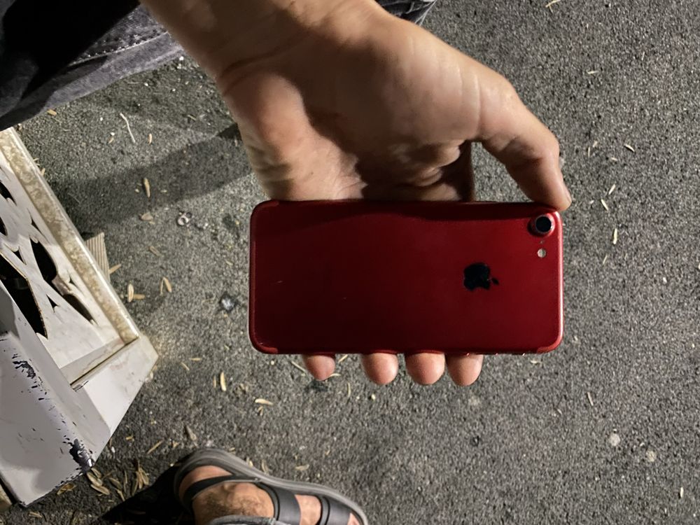 İphone 7 сатылады багасы 40мын состаения зын