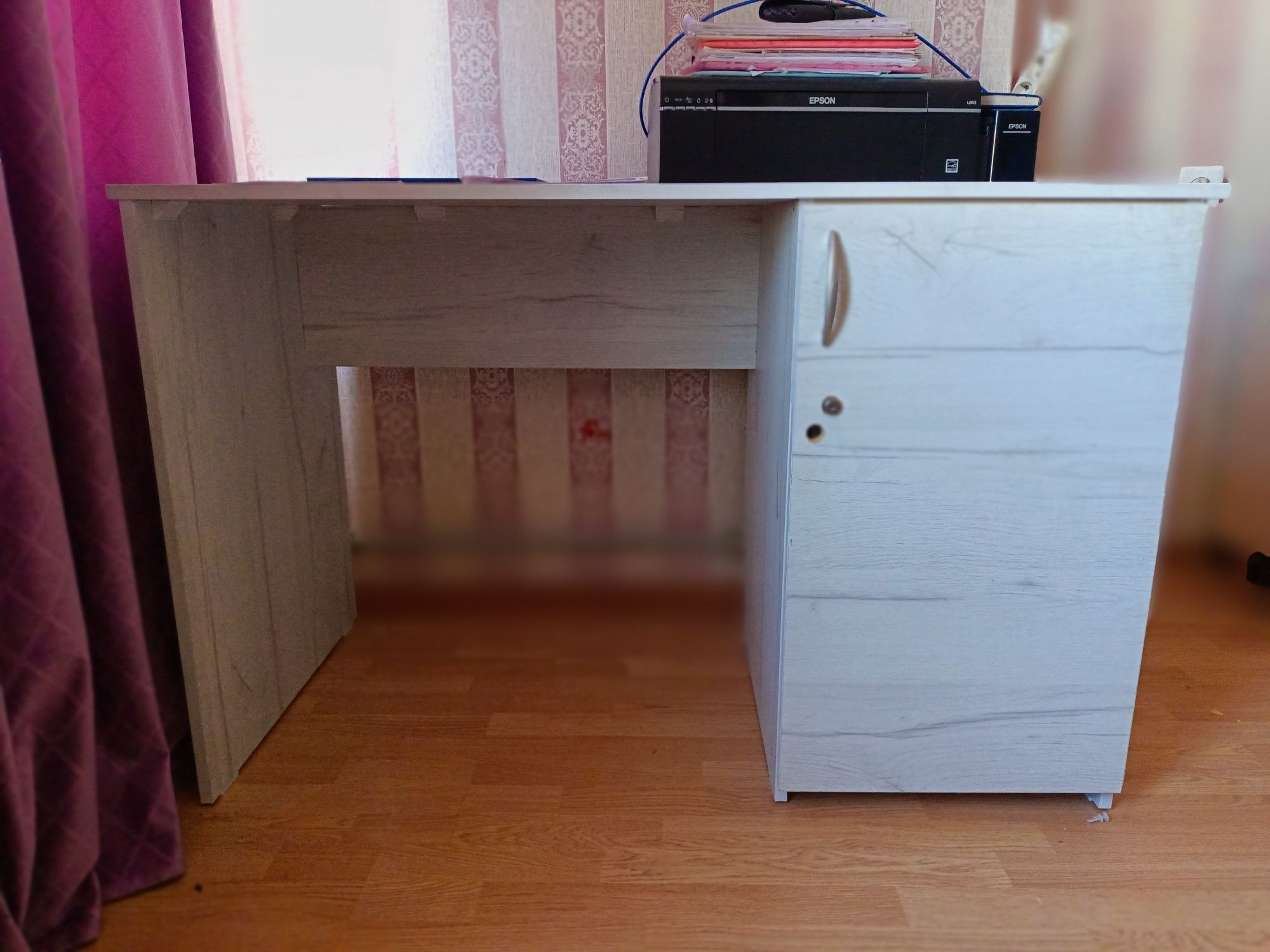 Парта с книжными полками
