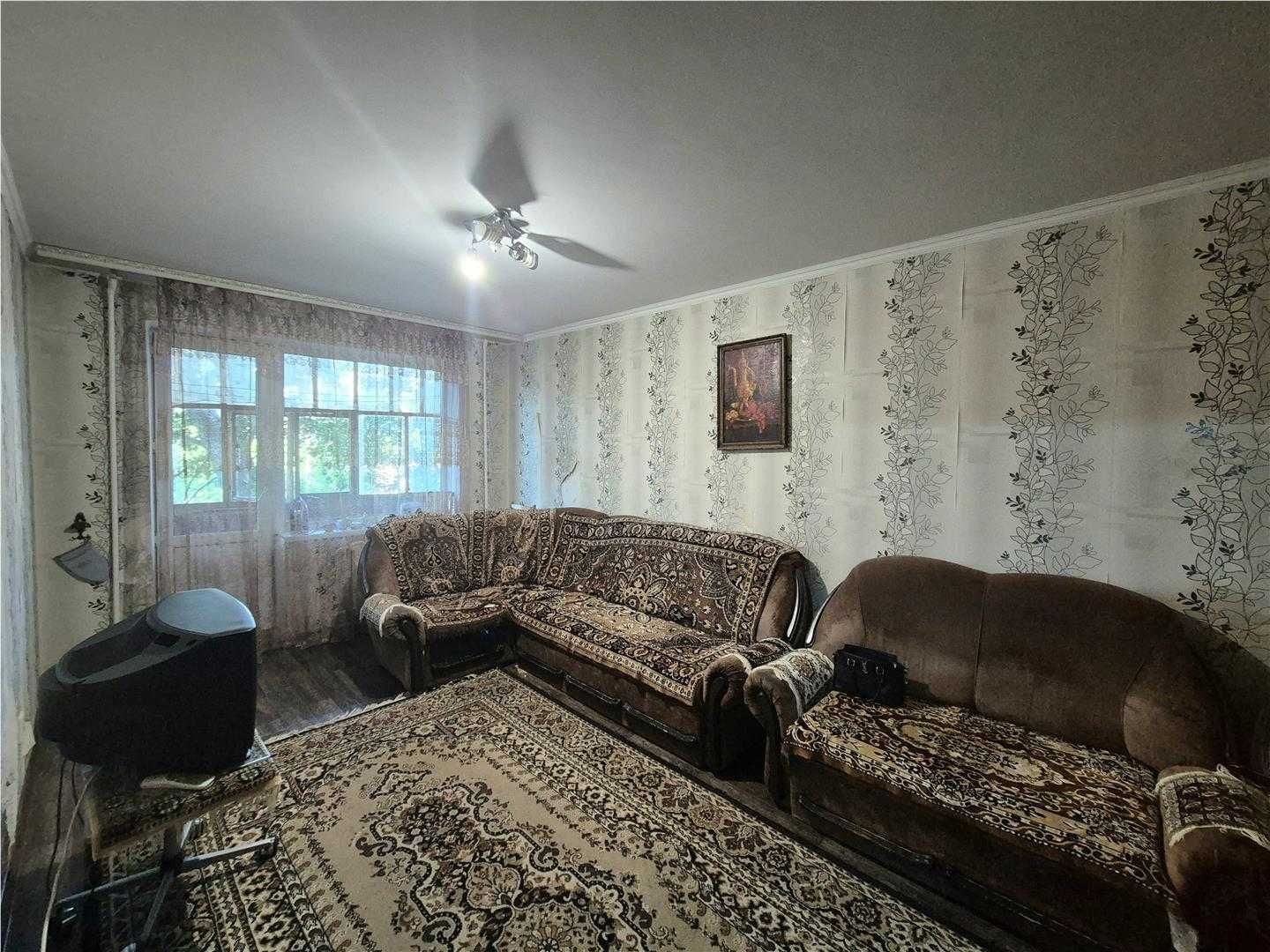 Продам 2 комн квартиру улучшенной планировки на 3а мкр.