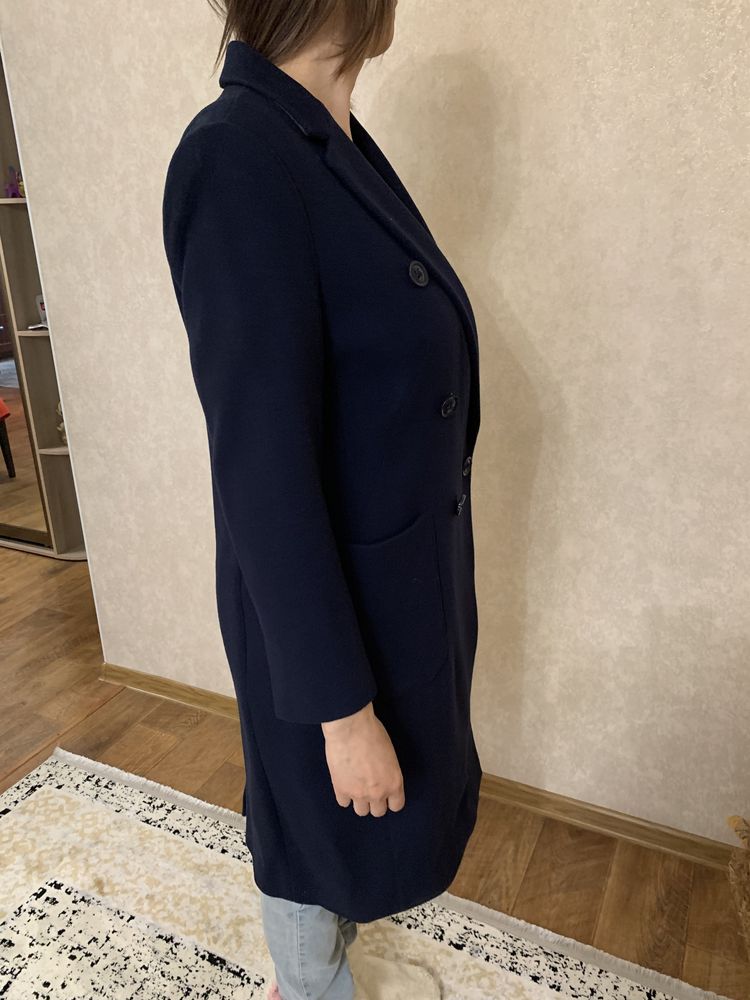 Пальто шерстяное