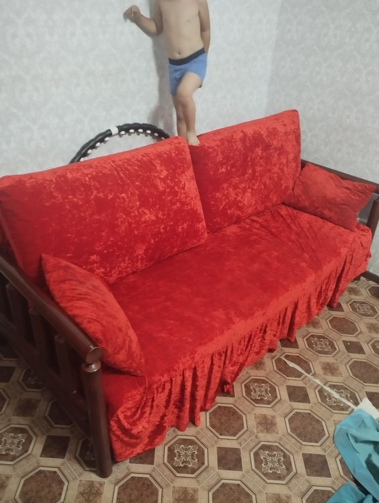 Срочно Продам диван