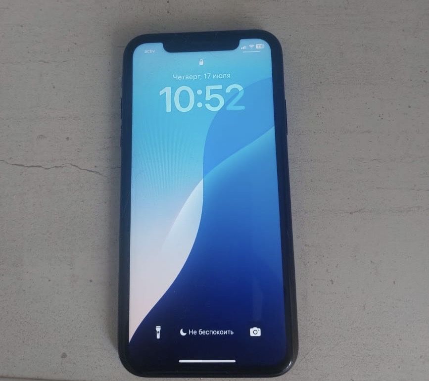 продам айфон xr черного цвета