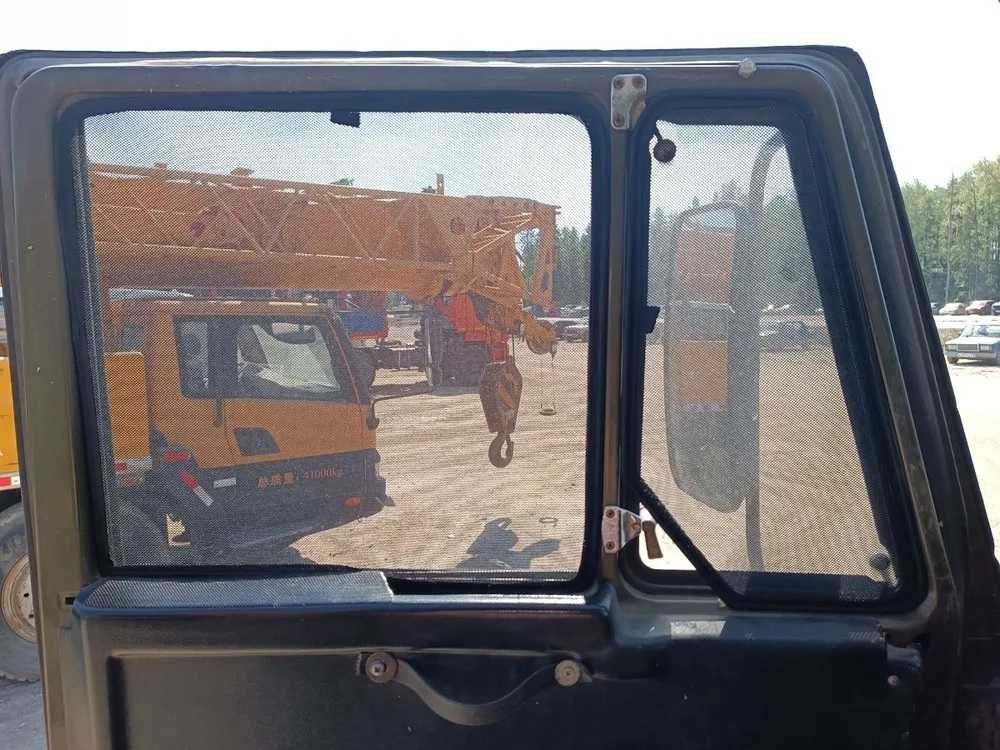 Шторки солнцезащитные на KAMAZ, съемная тонировка КАМАЗ