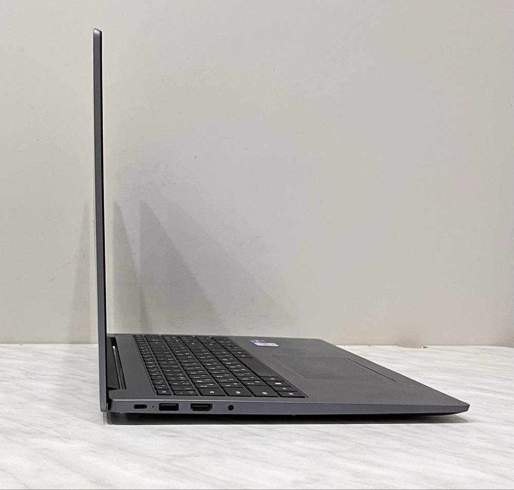 Продаю ноутбук Huawei matebook D16 в хорошем качестве