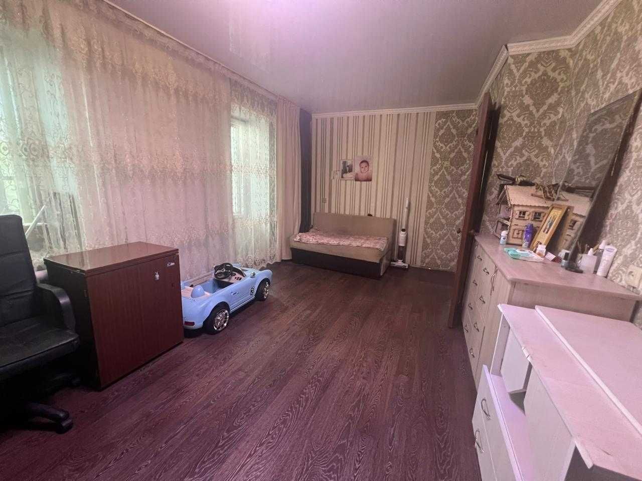 Продается 3-комнатная квартира, р-н Береке