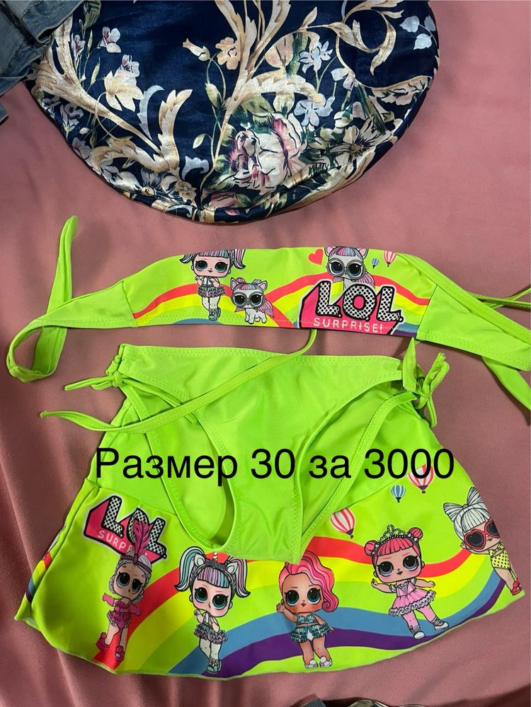 Продам вещи и кеды на девочку
