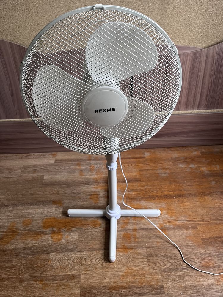 Вентилятор NEXME FS-40B-1 белый