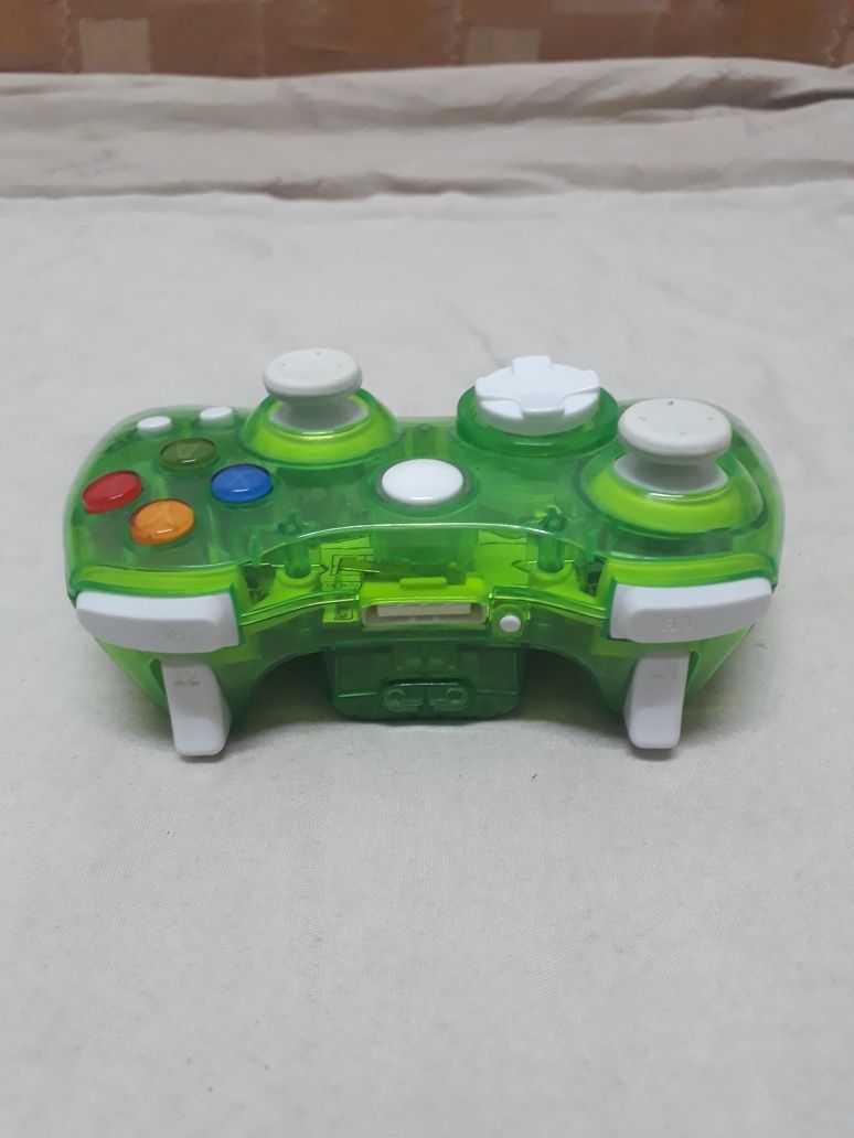 Геймпад Xbox 360. Беспроводной. Цвет зелёный.