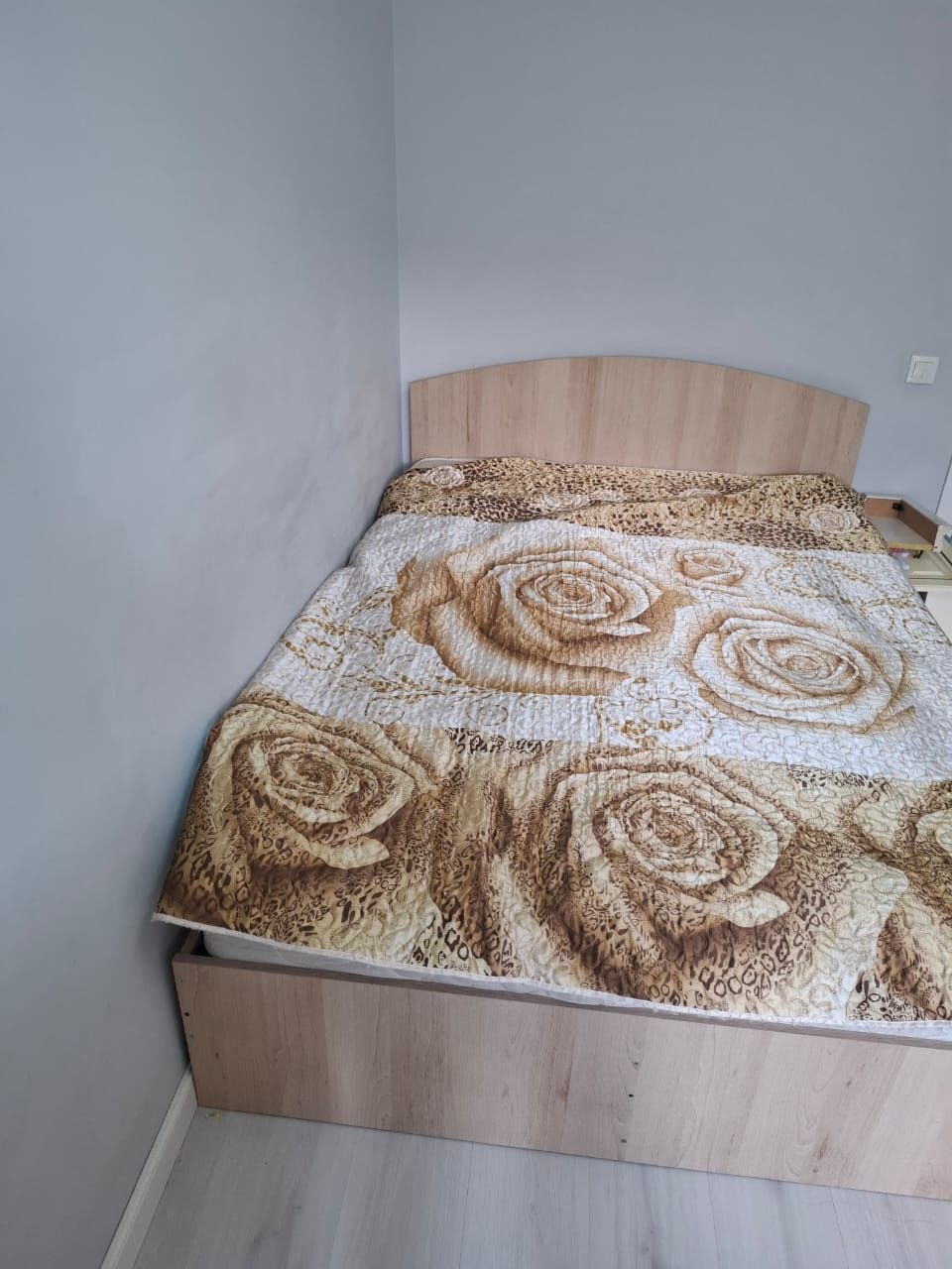 Продам спальный гарнитур. Торг