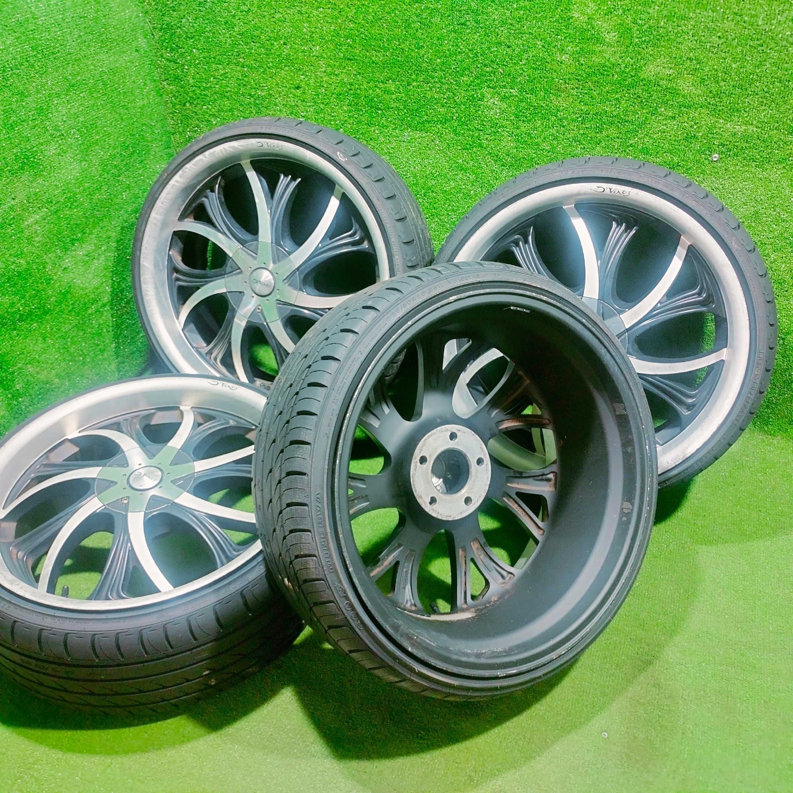 Продам Диск с шинами D'vinci 8,5 J ET 35 5/114,3  с полкой 225/30 R20