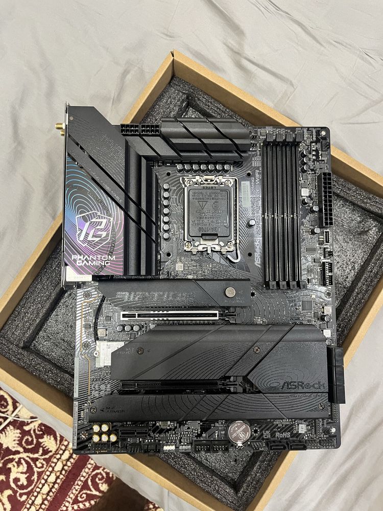 Asrock Z790 PG Riptide Wi-Fi DDR5