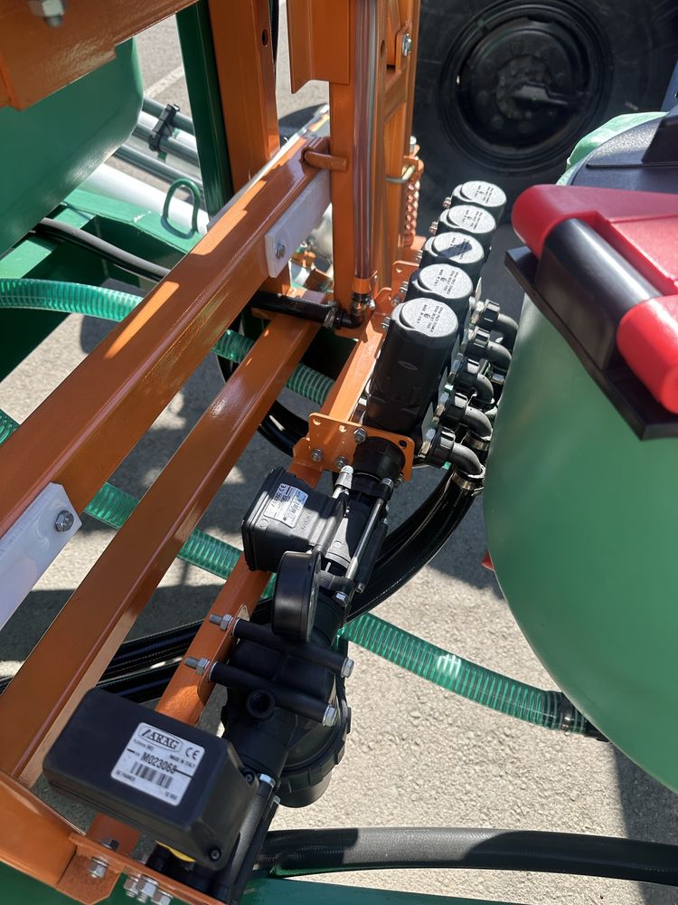 Опрыскиватель AVAGRO 2500 и 3000 л ( 30% субсидии)