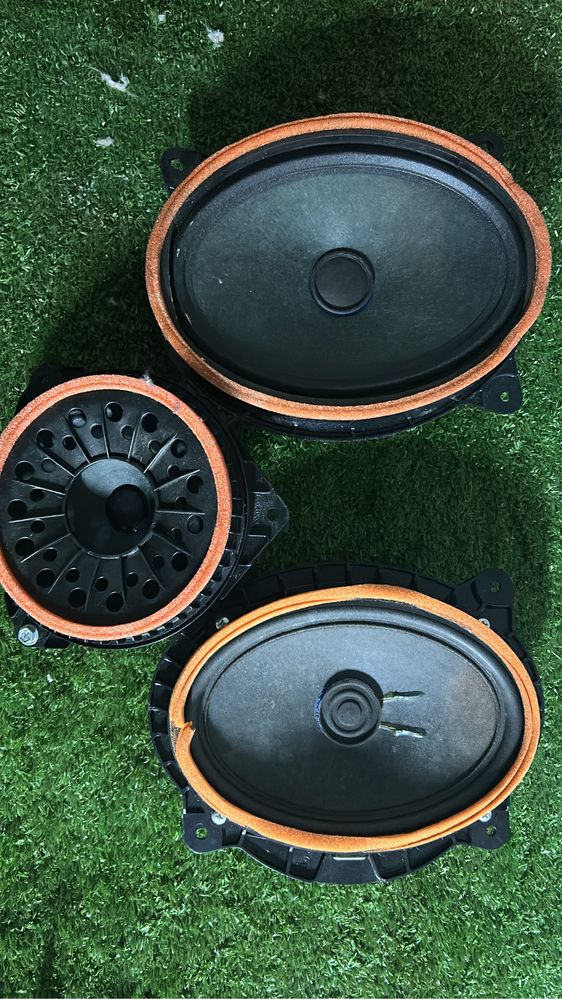 Колонки JBL Тойота Лексус