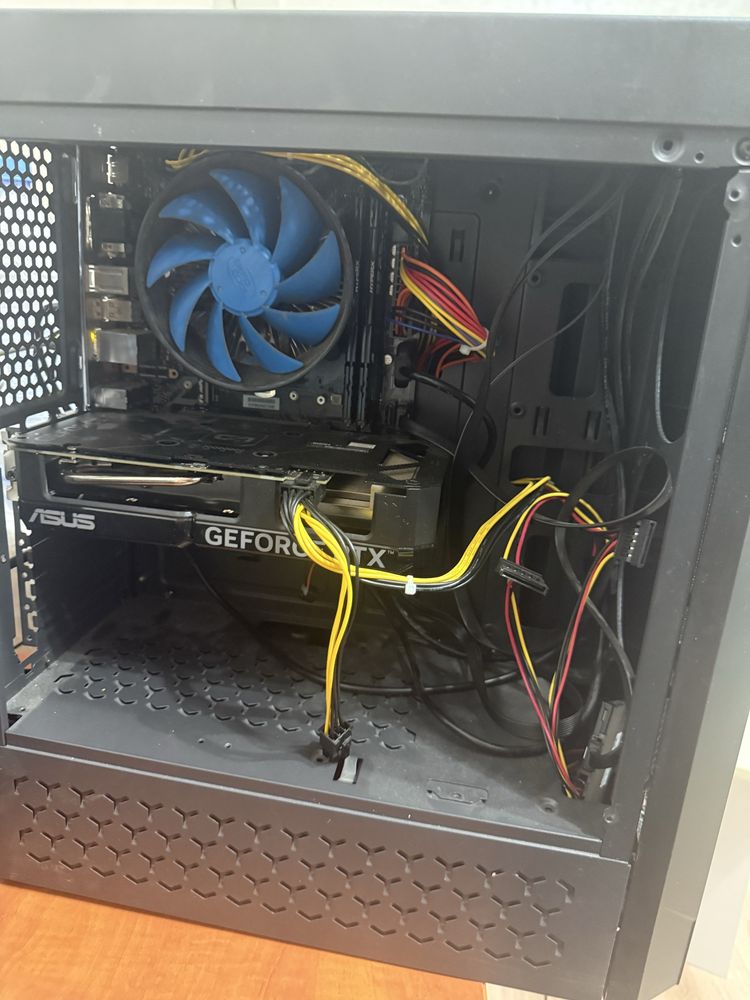 Системный блок i5-12400f, RTX4060 ASUS, 3600 HyperX