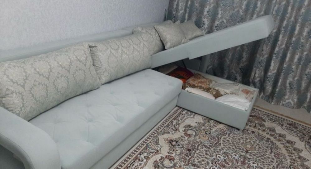 Диван угловой, срочно