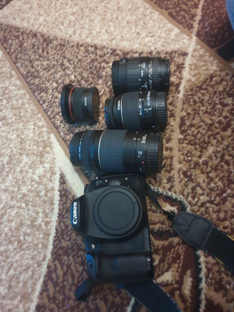 Продам Canon 7d И 4 объектива, тренога