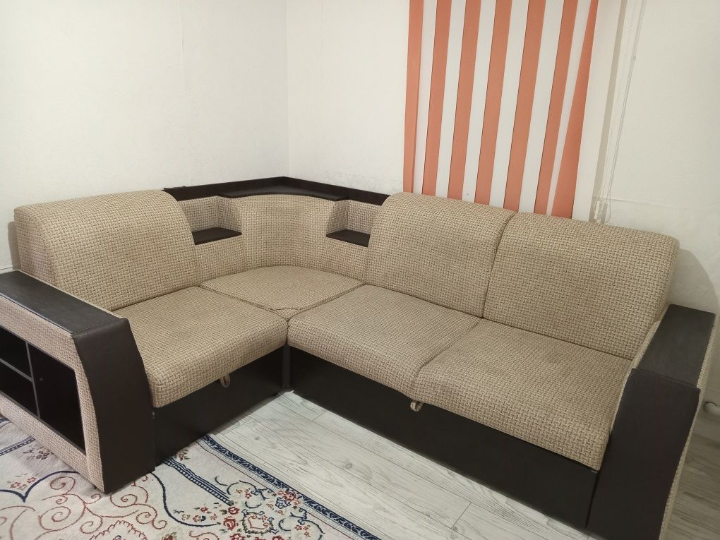 Продам мягкий уголок