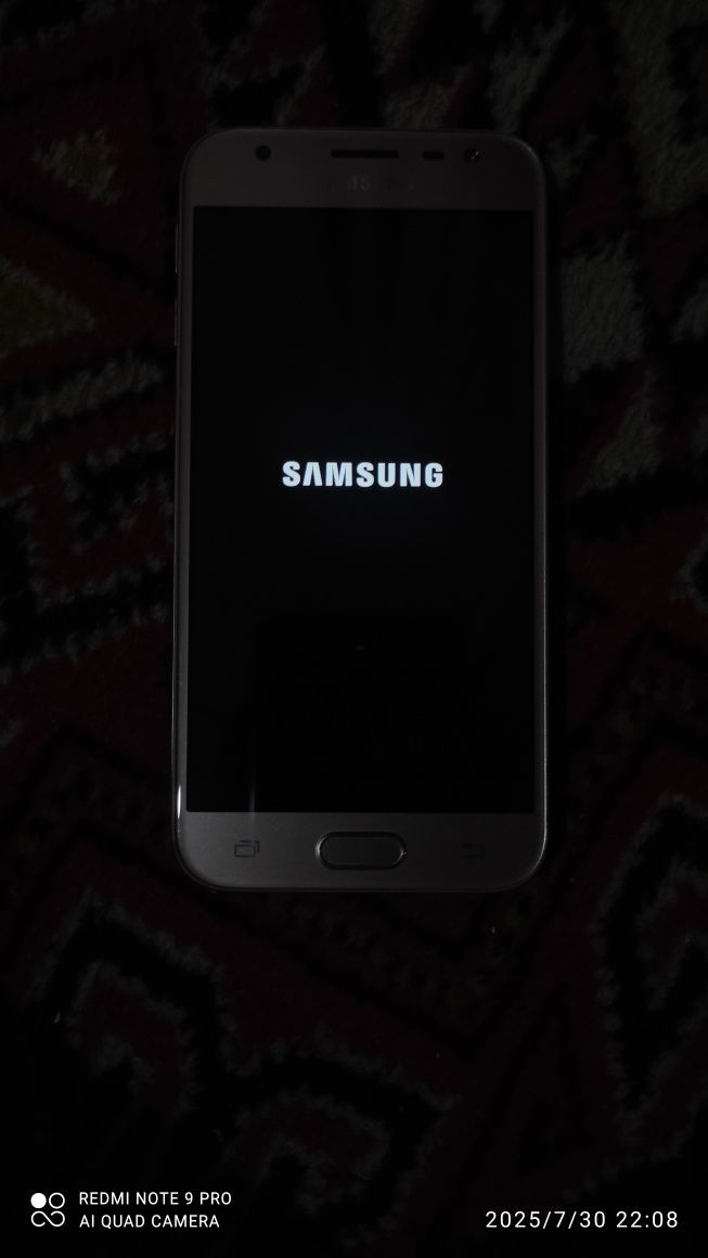 SAMSUNG Galaxy J3

POWERED BY android