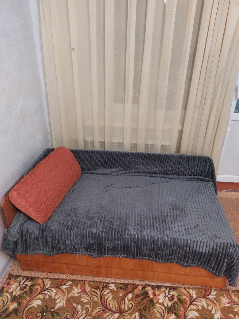 Продаются 2 дивана