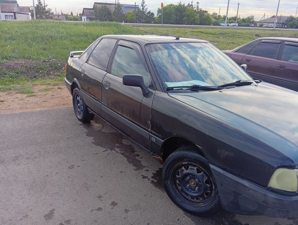 Продам Ауди 80 б3