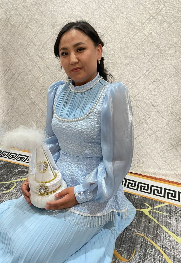 Платье женское нарядное, на узату, сырга салу