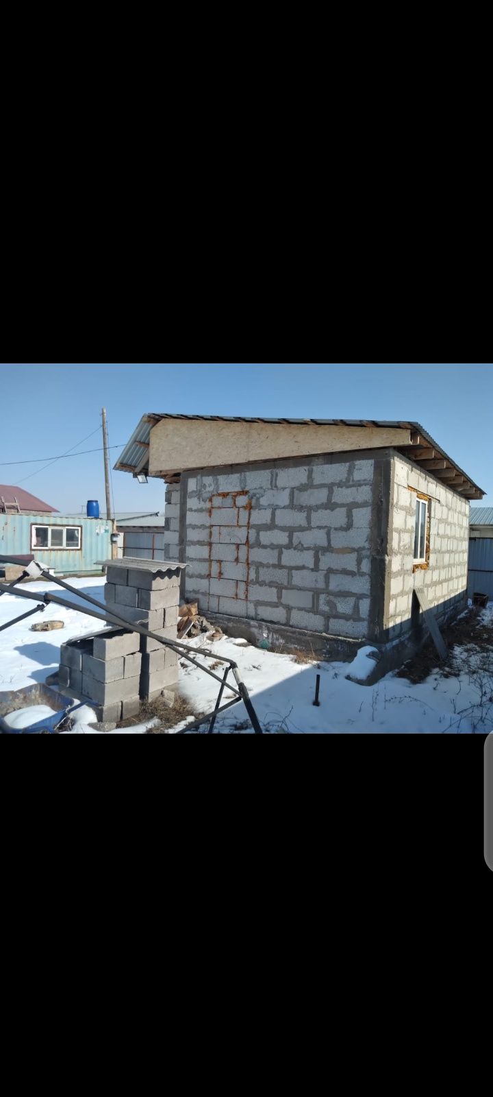 Продам земельный участок с времянкой в Кольащи