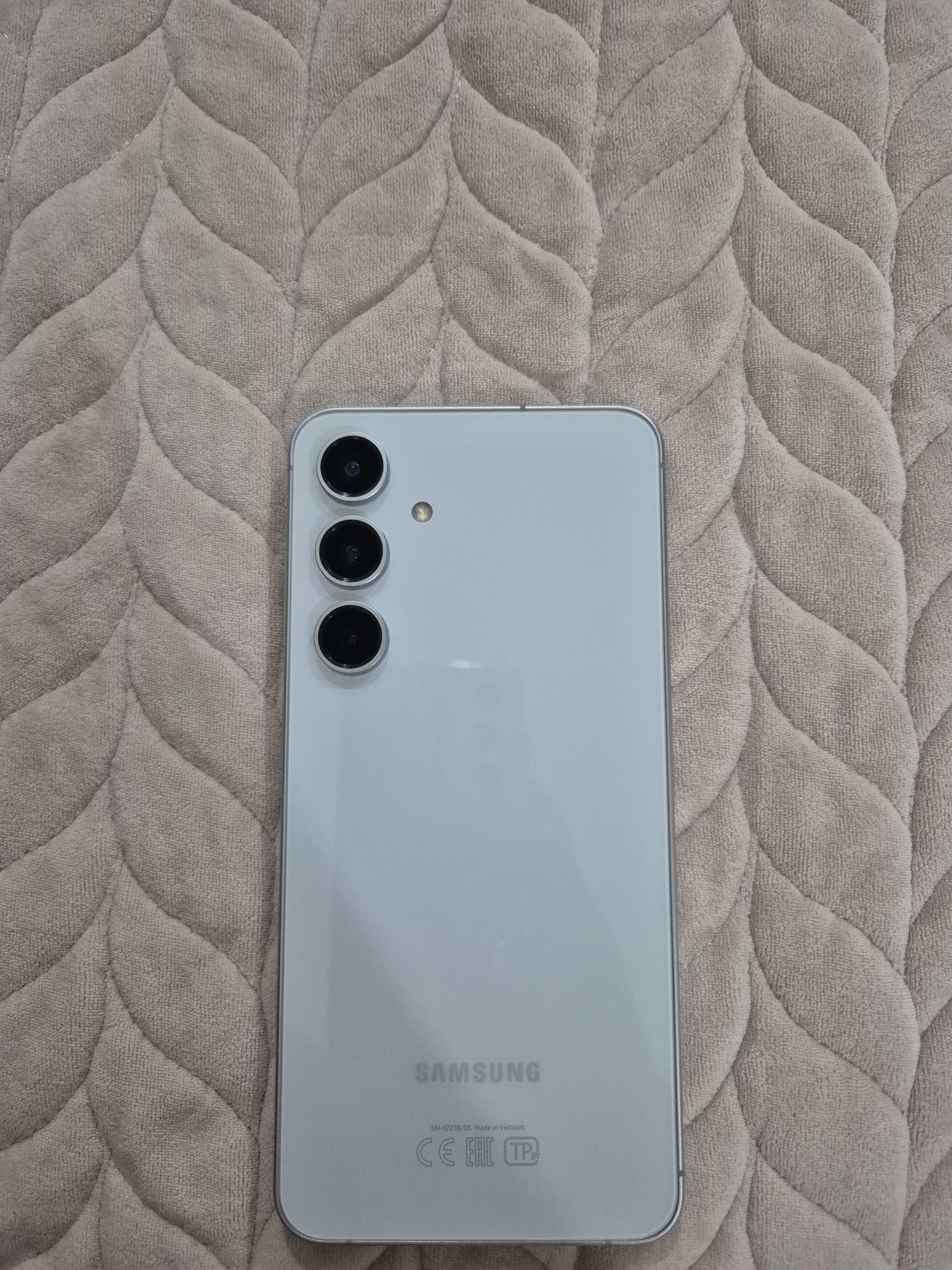 Samsung galaxy S24 fe