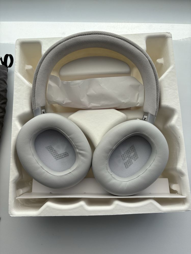 JBL LIVE 770NC (Новый)