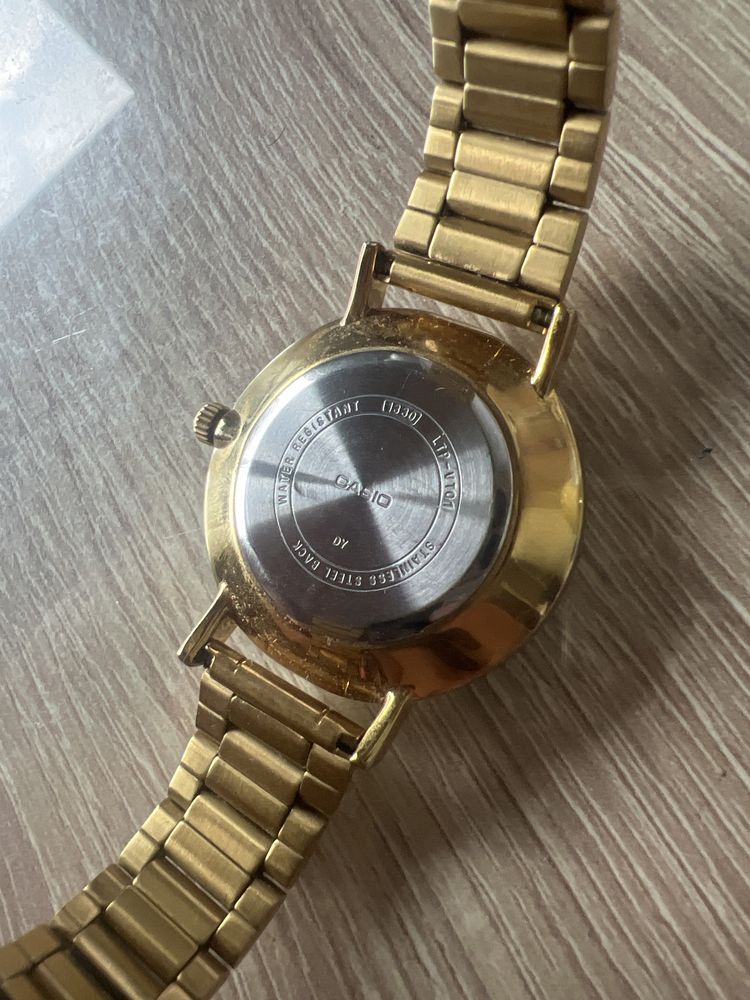 Casio касио часы женские золотые