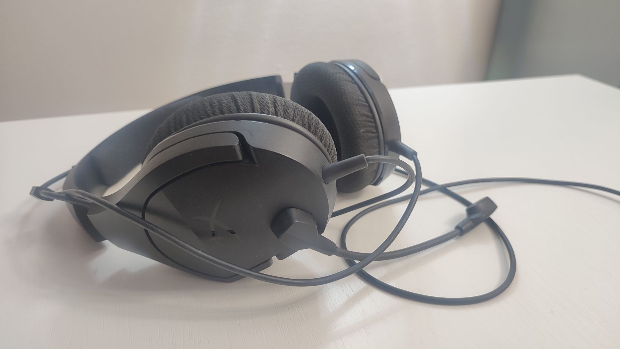 Продам игровые наушники HyperX Cloud Stinger