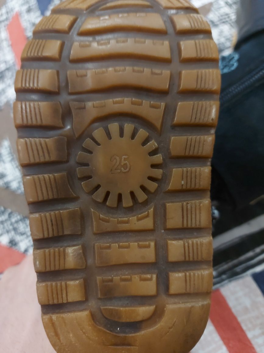 Сапожки детские продам