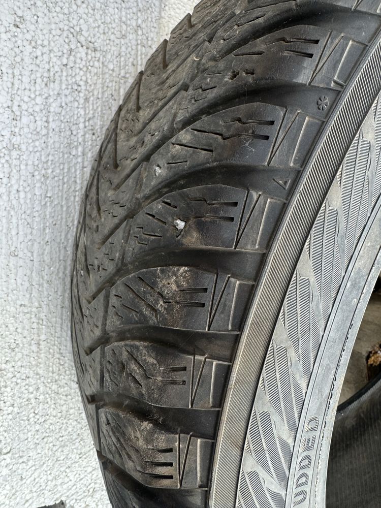 285/45/R22 Yokohama зимные шипованные