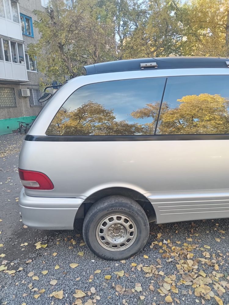 Срочно Продам Toyota Estima Lucida , хороший торг