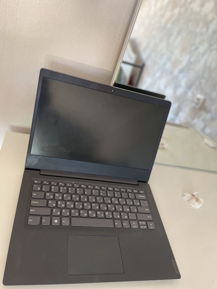 Ноутбук Lenovo V14-ADA 82C6S03900 серый
