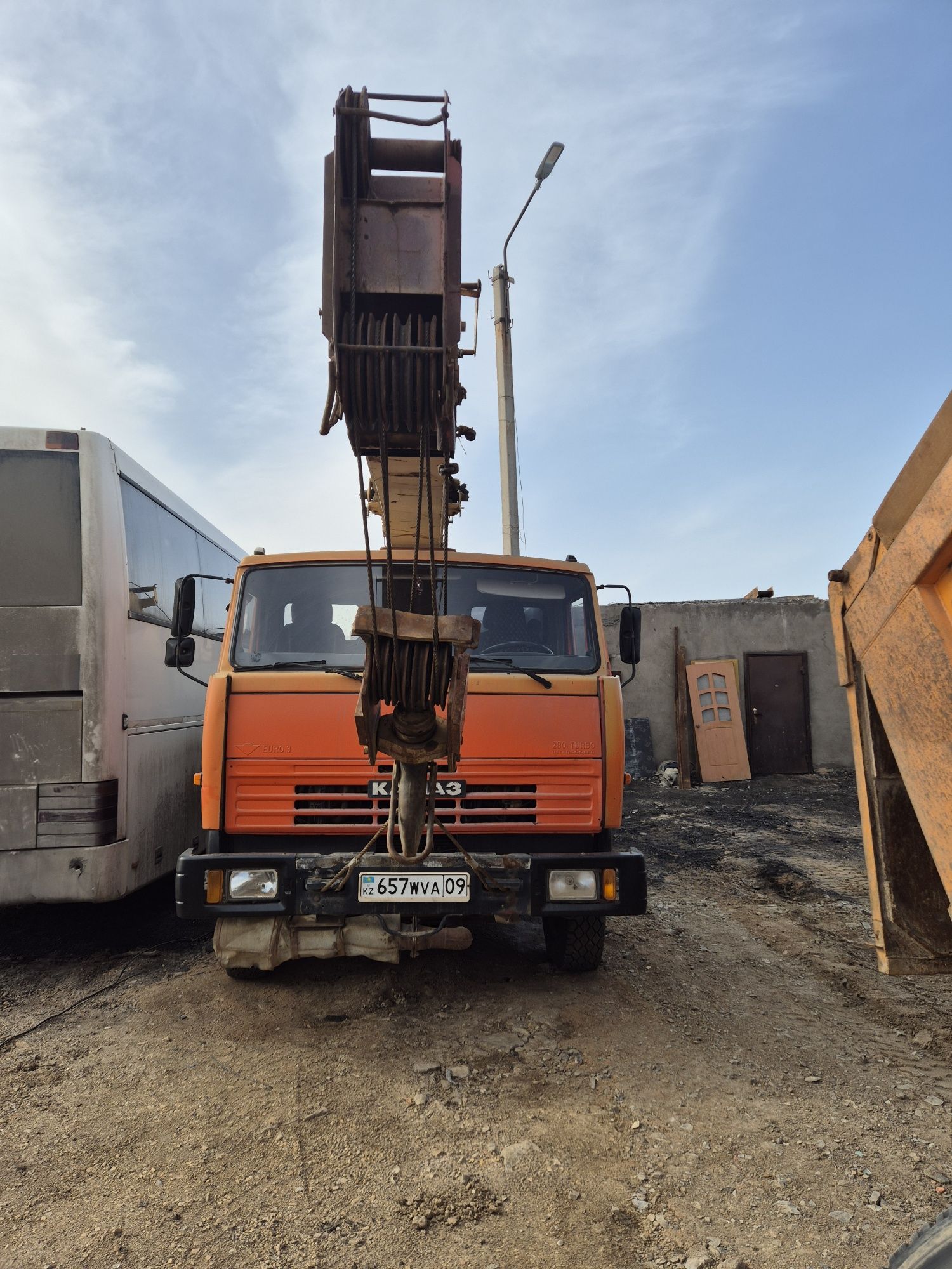 Услуги автокрана 25тонн Китай