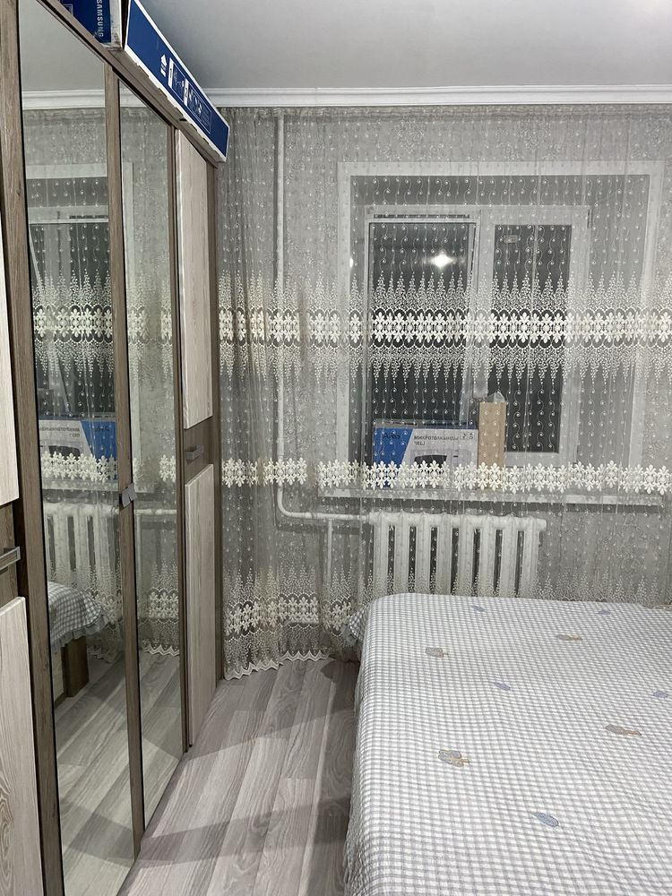 Продам кровать с тумбами