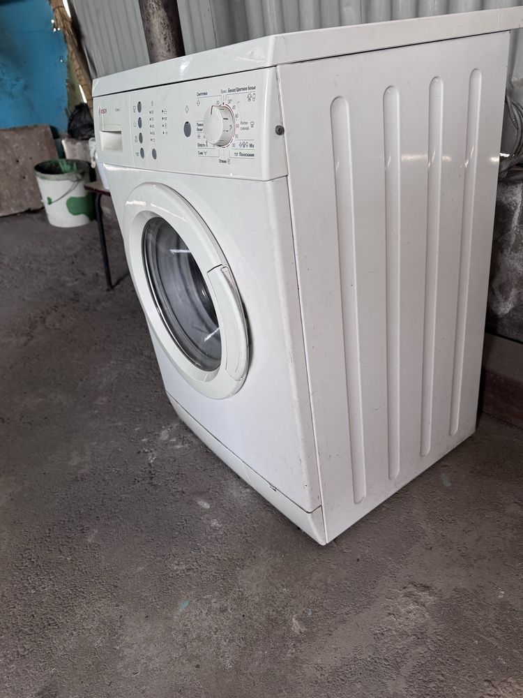 Продам стиральную машинку BOSCH