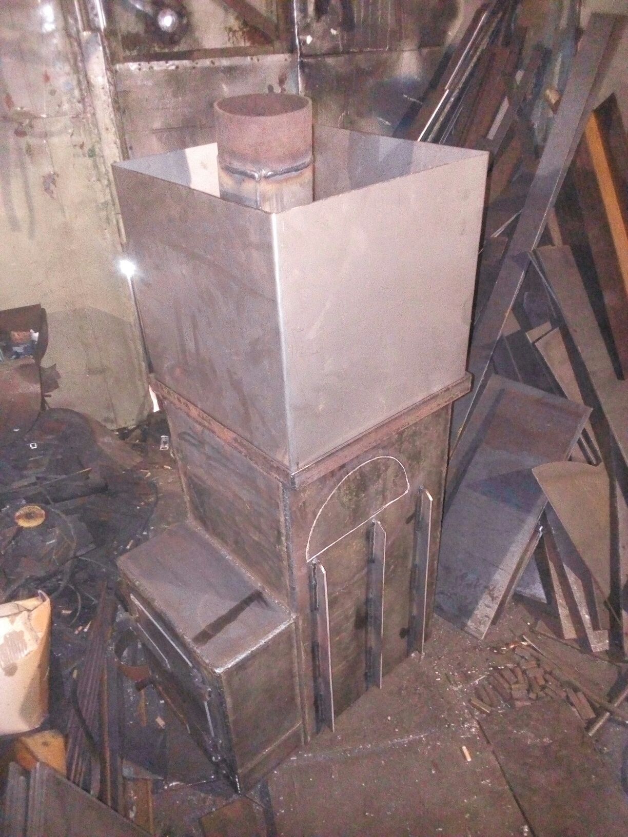 Продам металлические изделия