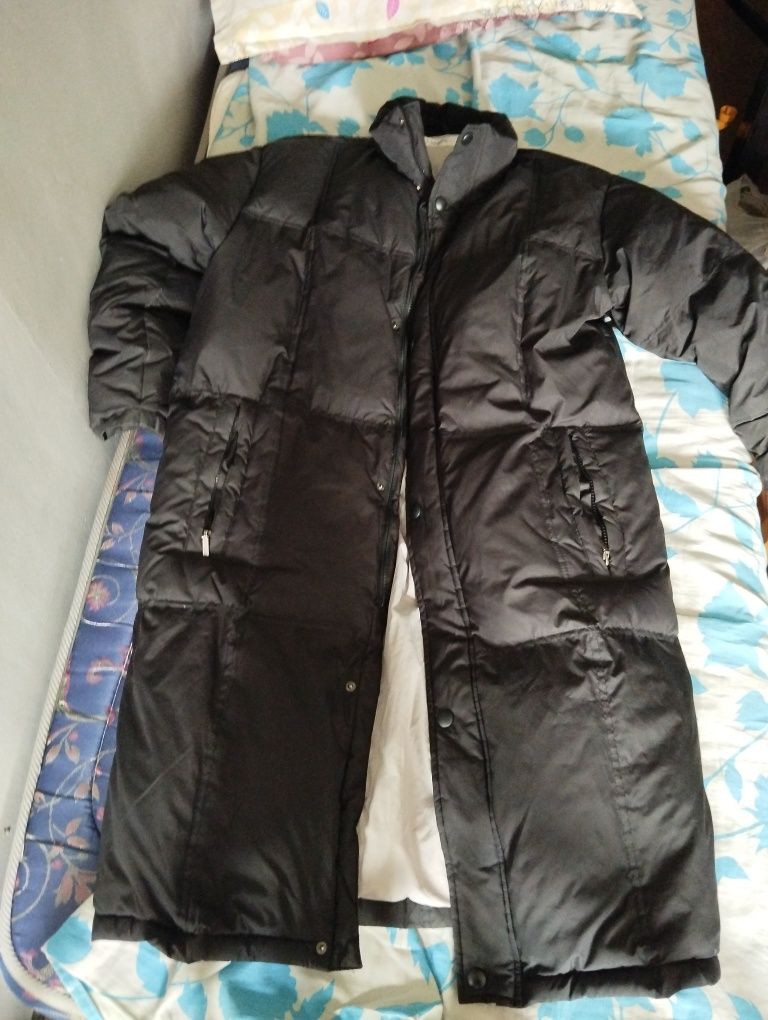 Продам пуховик BALMAIN