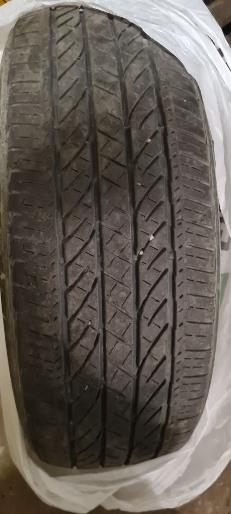 Продам хорошую летнию резину 235х55, R-20.