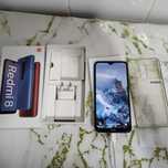 Продам смартфон Ксяуми redmi 8, почти новый