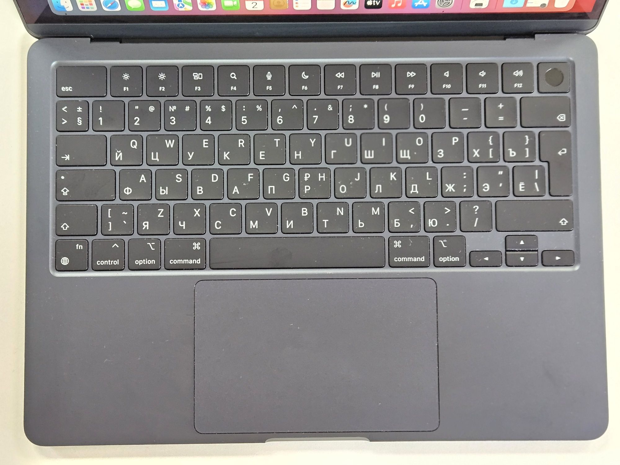 Шикарные Ноутбуки Apple MacBook Air 13 2022 - CPU M2/8GB/256GB/GPU M2