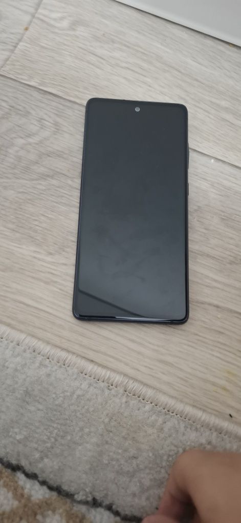 Samsung s20 fe продам или обмен