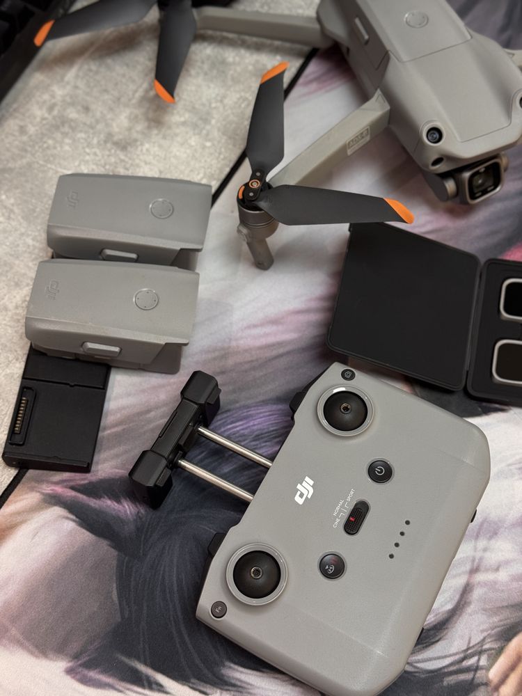 Дрон DJI Air 2S Fly More Combo серый