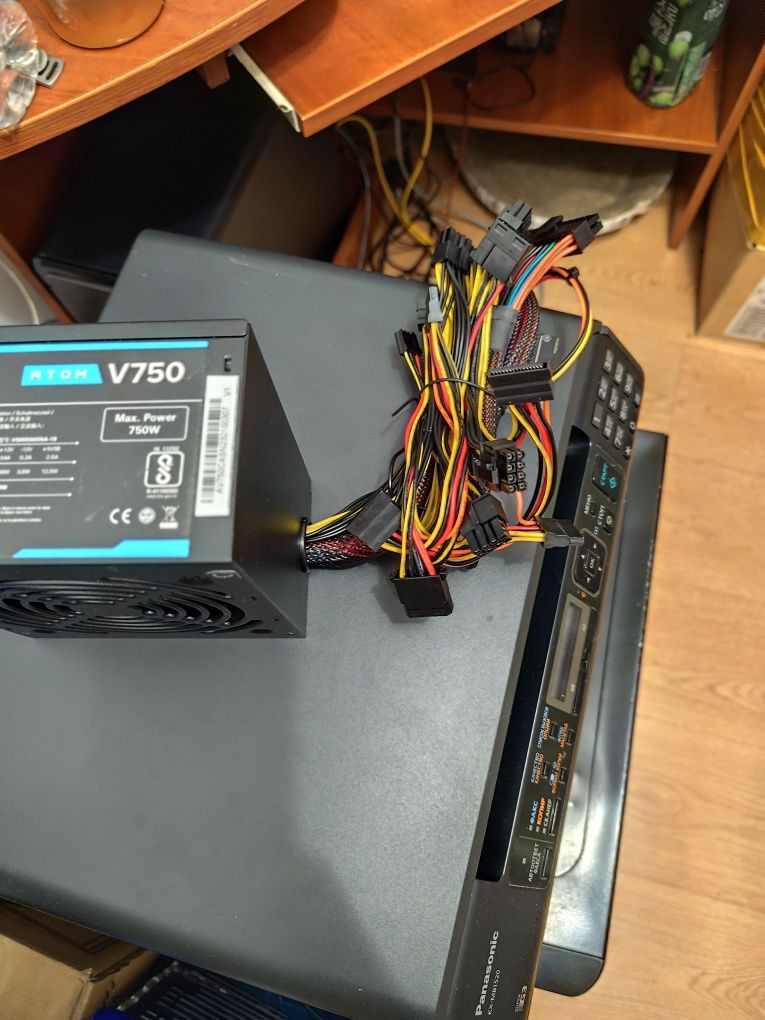 Продам блок питания Antec Atom 750w
