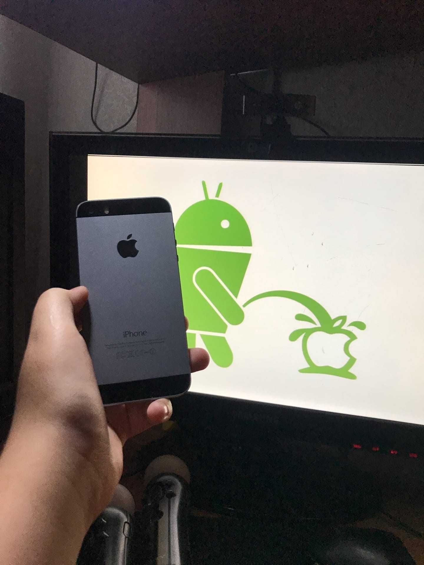 Черный Iphone 5 16 gb