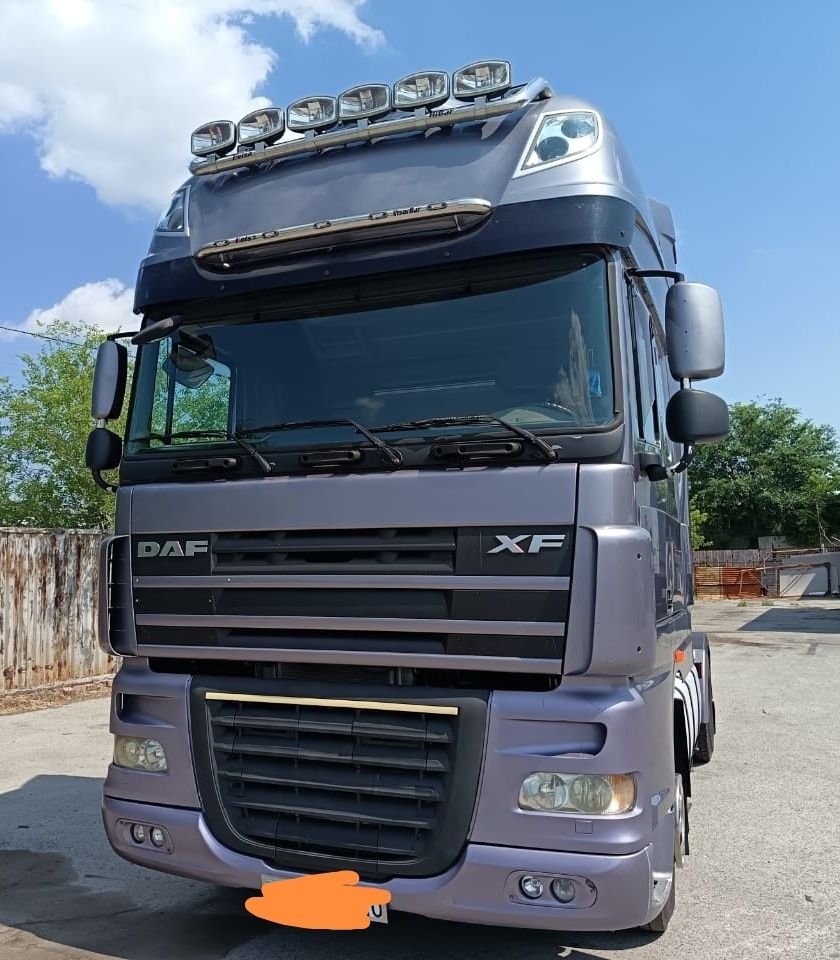 Продам тягач DAF