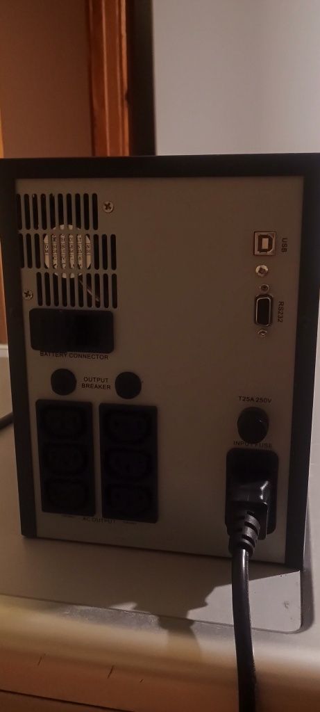Безперебойник APC SMV 3000AI