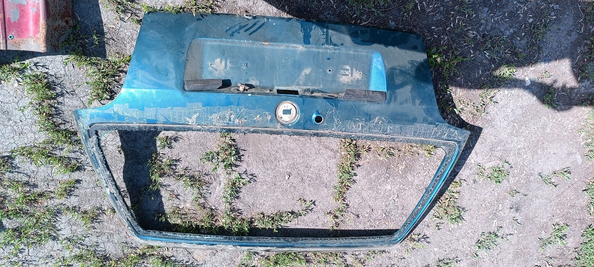 Задняя дверь (крышка багажника) VW Golf 3