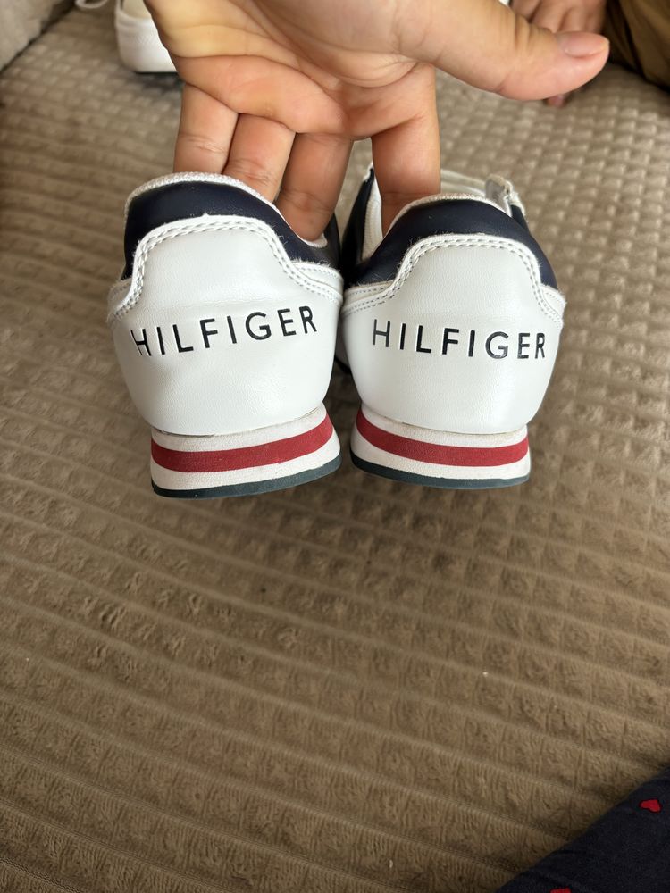 Кроссовки tommy hilfiger